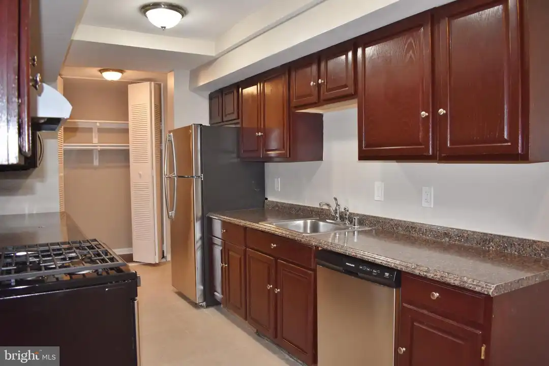 10246 Prince Pl unit 22-T4 - View 4