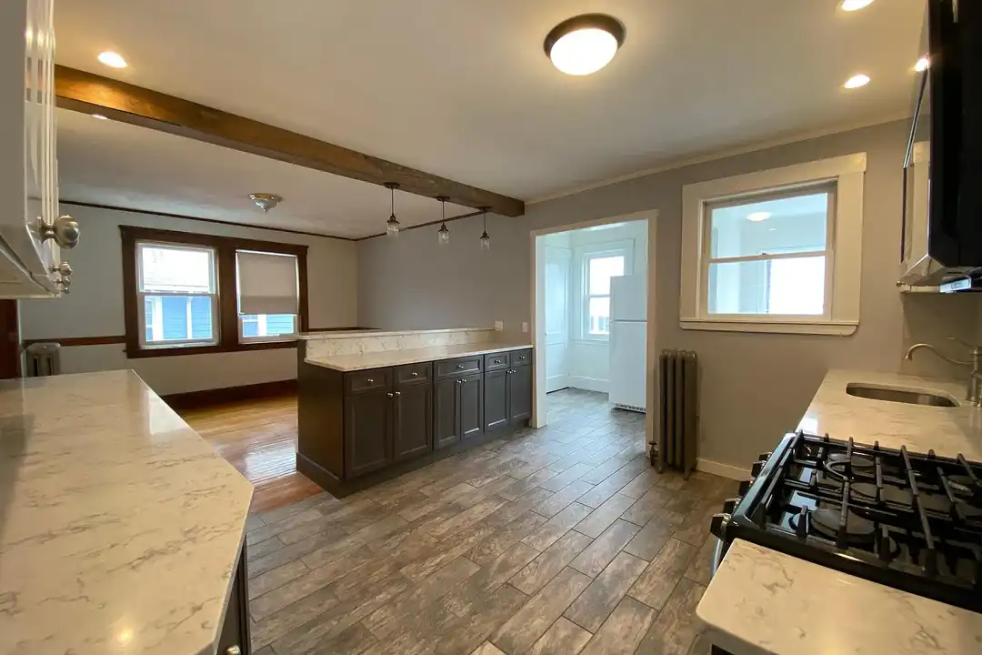 35 Glenmont Rd unit 2 - View 3
