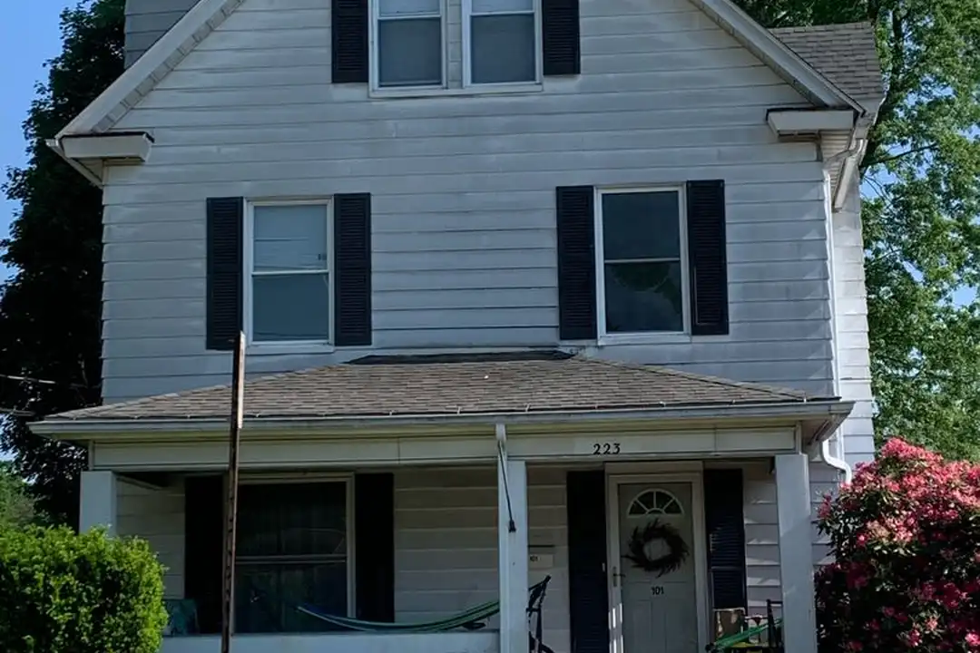 223 East Ave unit 201 – photo 1 of 13