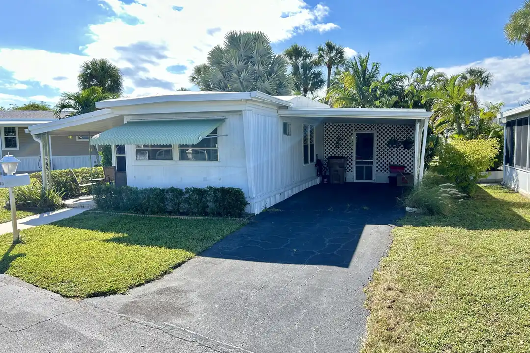 425 Bougainvilla Dr - View 4