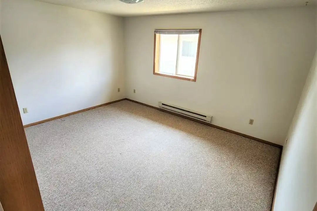 350 18th St SW unit 350 - More