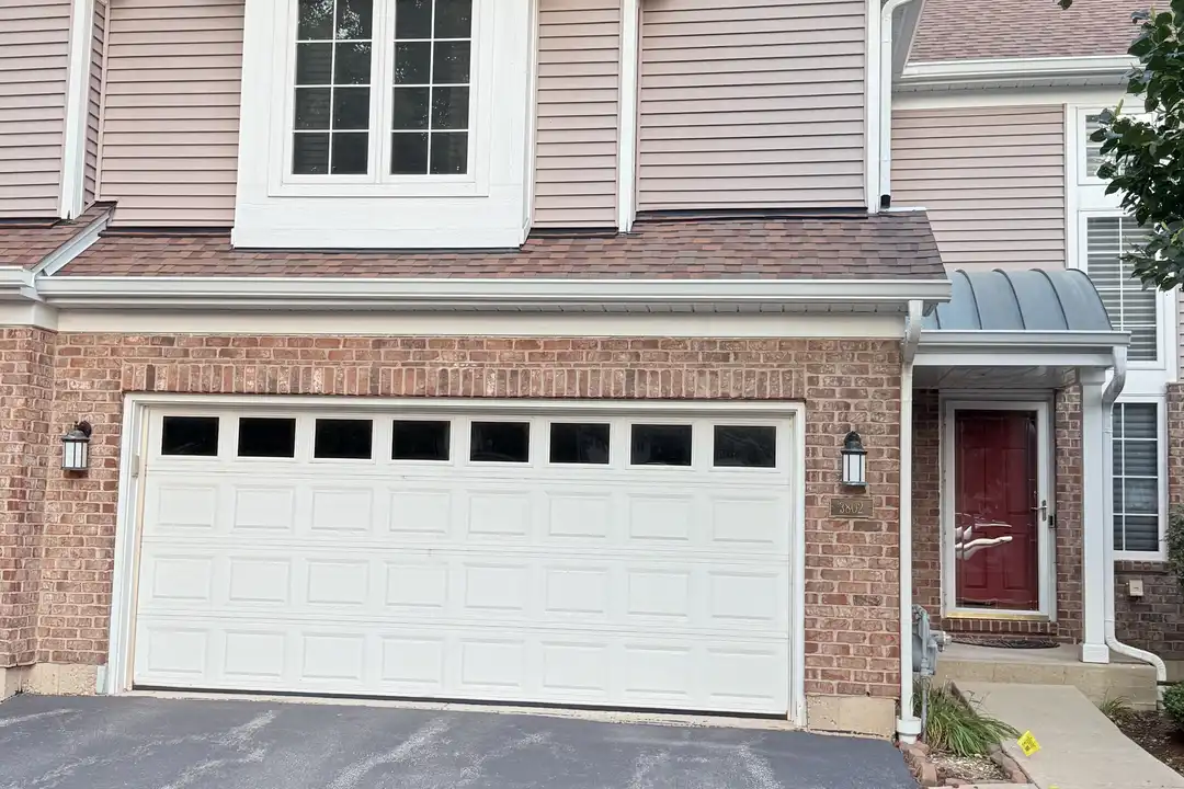 3802 Ashley Ct unit 3802 – photo 1 of 15