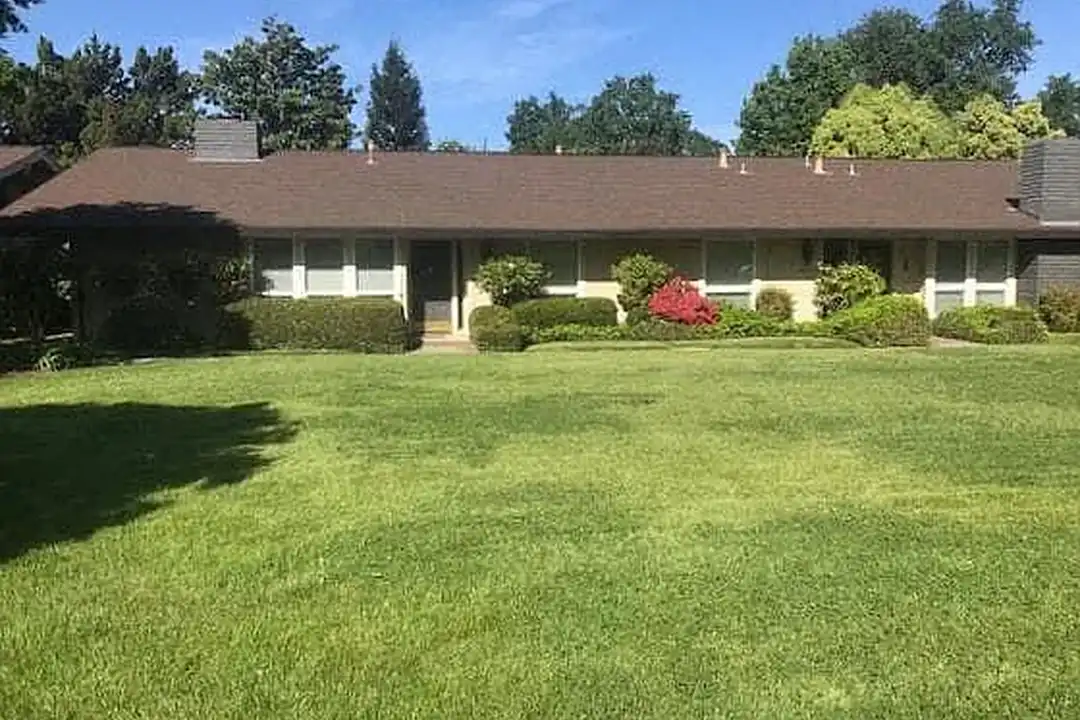 Apartment in Sacramento, Arden-Arcade - View 3