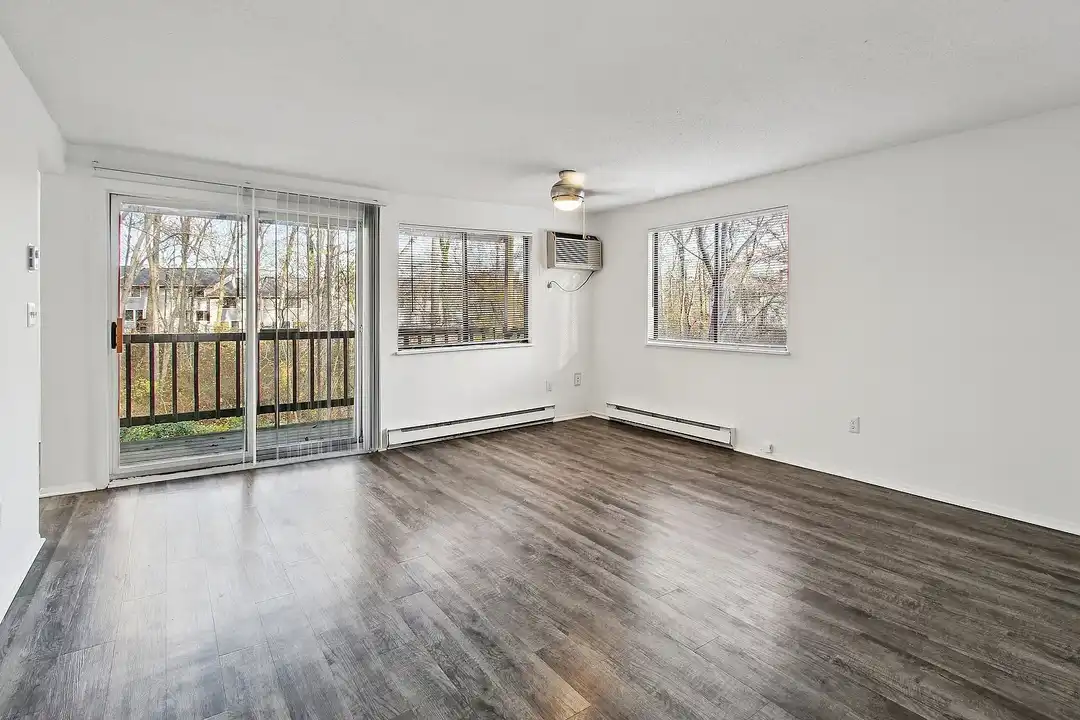 ReNew Washington Park 278 Meridian St Groton, CT Rent.