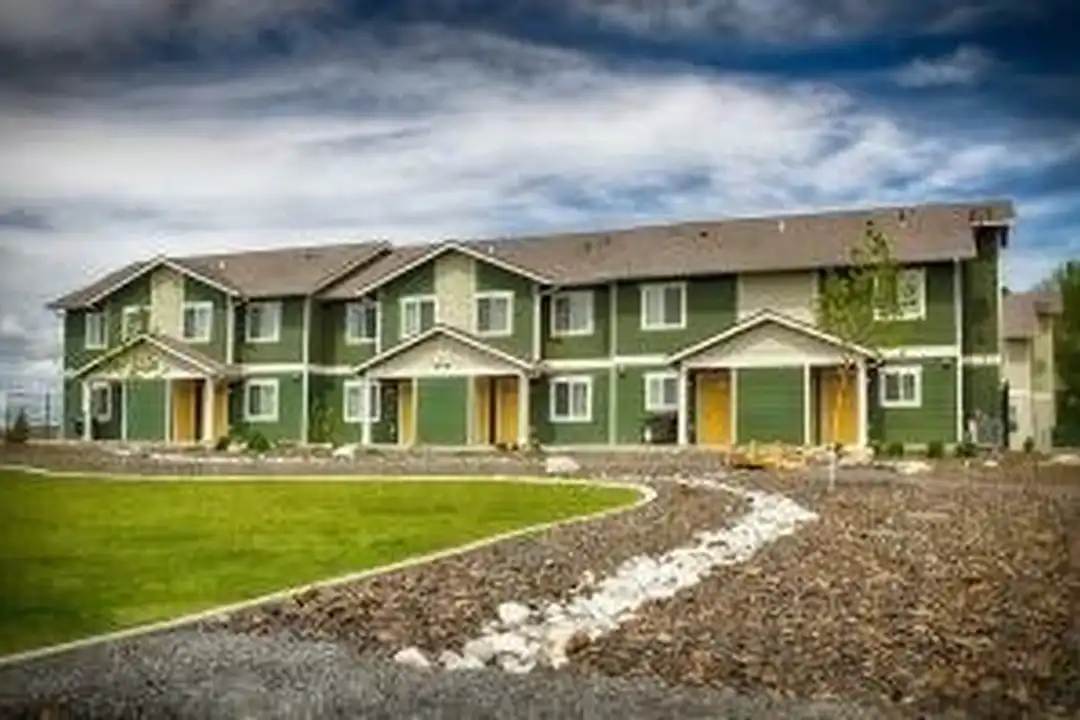 705 Central Ave N unit 101 - View 3