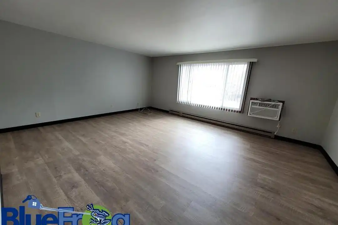 2108 Marathon Ave unit 6 - View 3