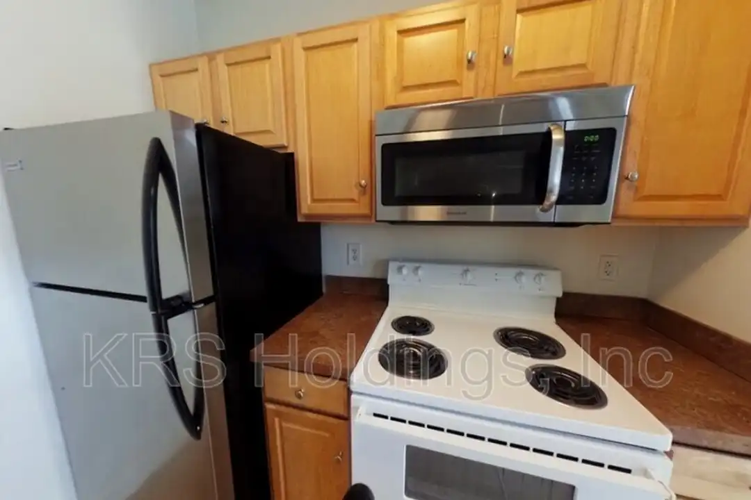 301 Goshen St unit 1A - View 2