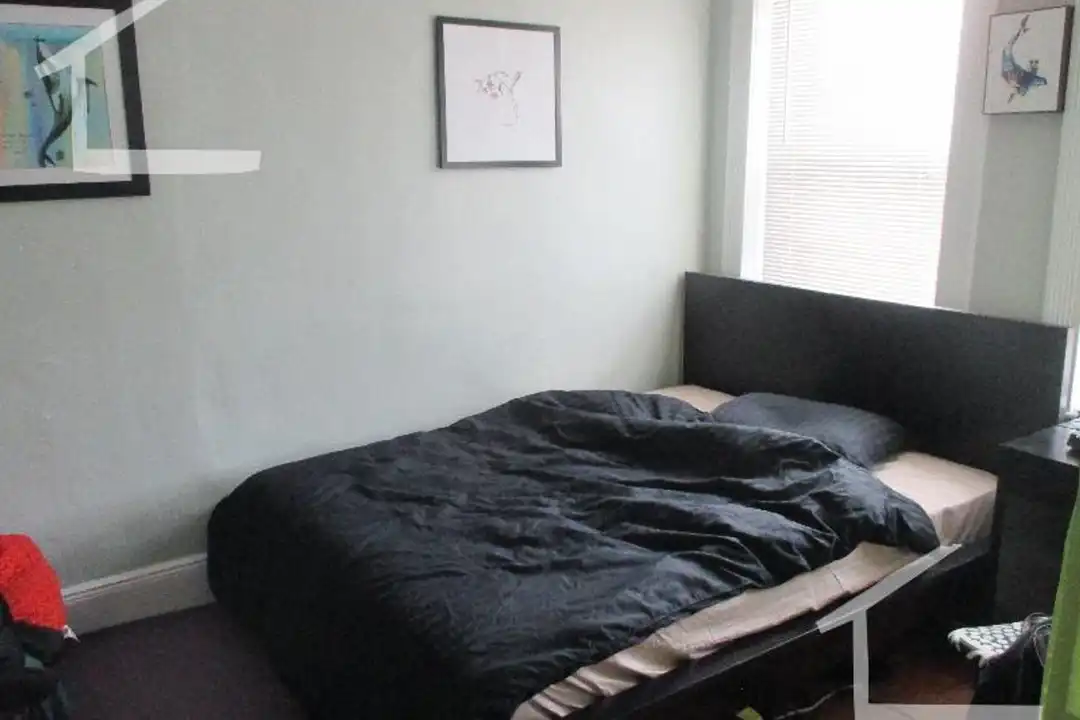 439 Park Dr - View 2