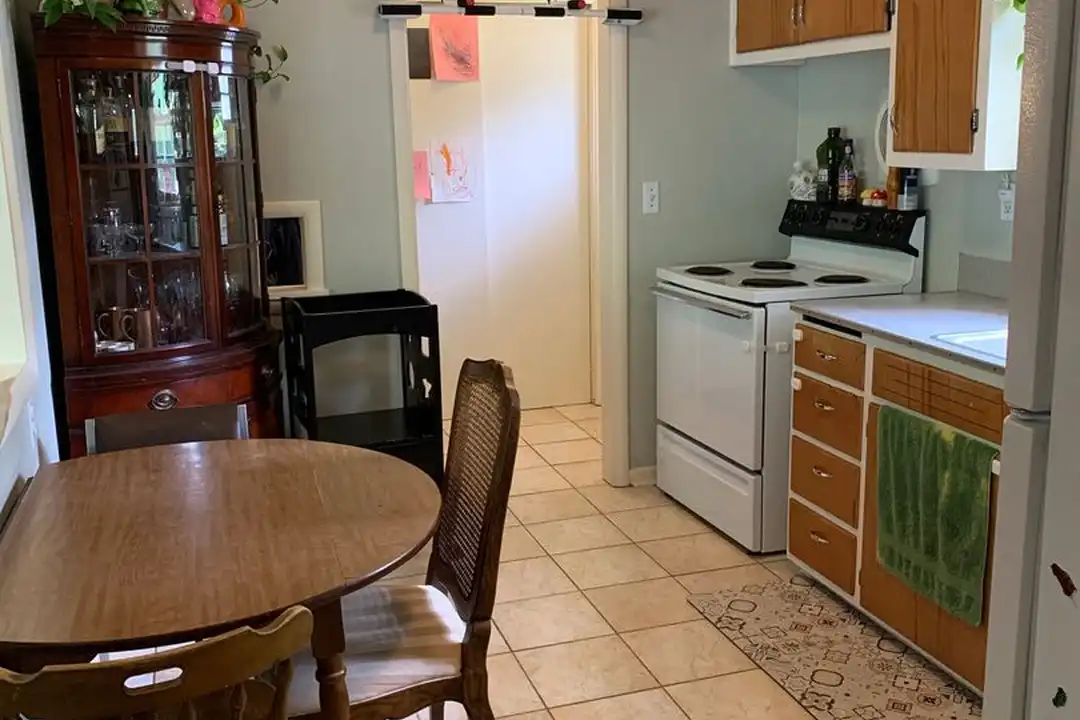 930 S Midvale Blvd - View 4