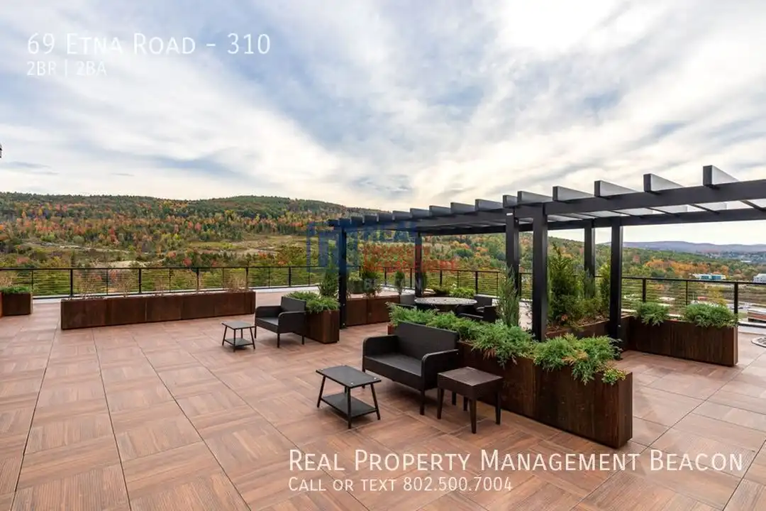 69 Etna Rd - More