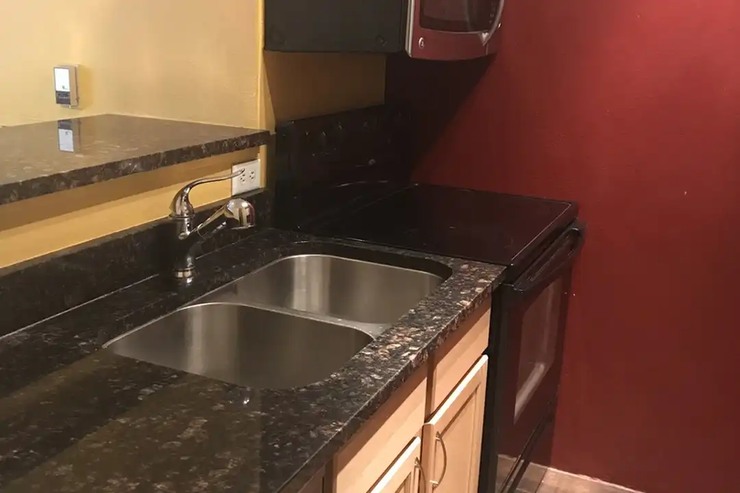 444 17th St unit ML609 – pohled 6