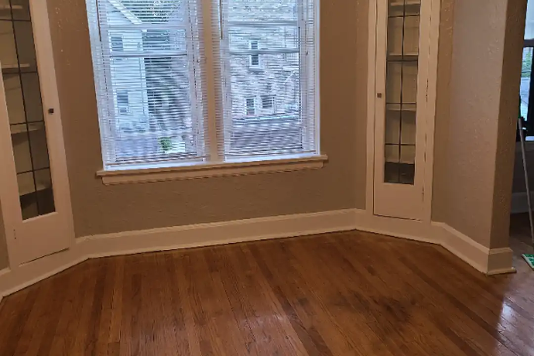 2937 N Bartlett Ave - View 2