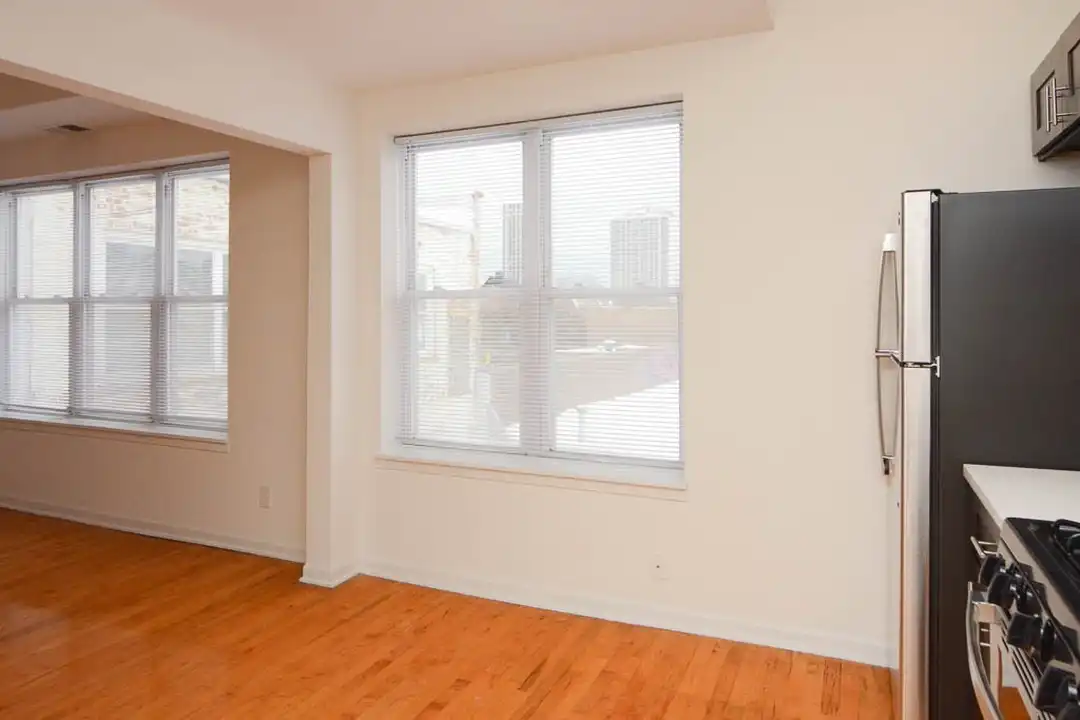 1553 N Mohawk St unit CA10 - View 4