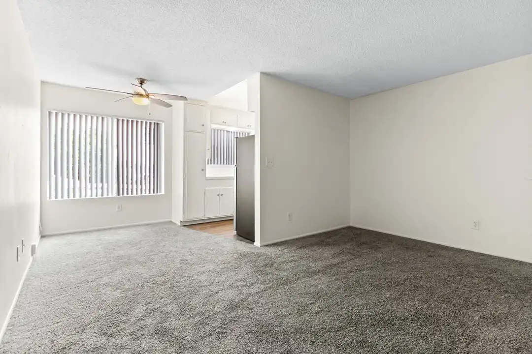 1820 Grand Ave unit H - View 3