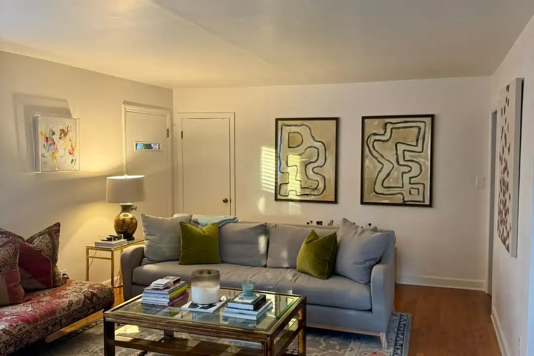 1635 W Lexington Ave Ext - View 5