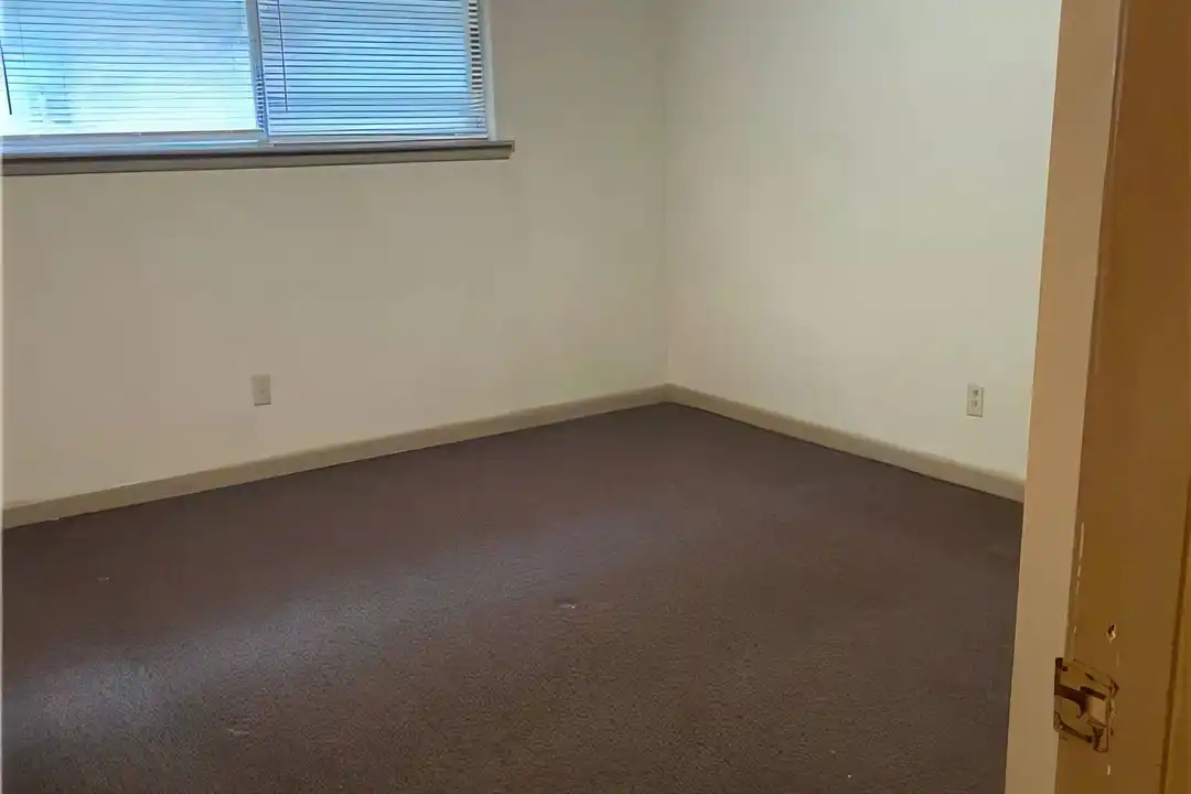 1510 Indian Springs Dr unit # 3 - View 3