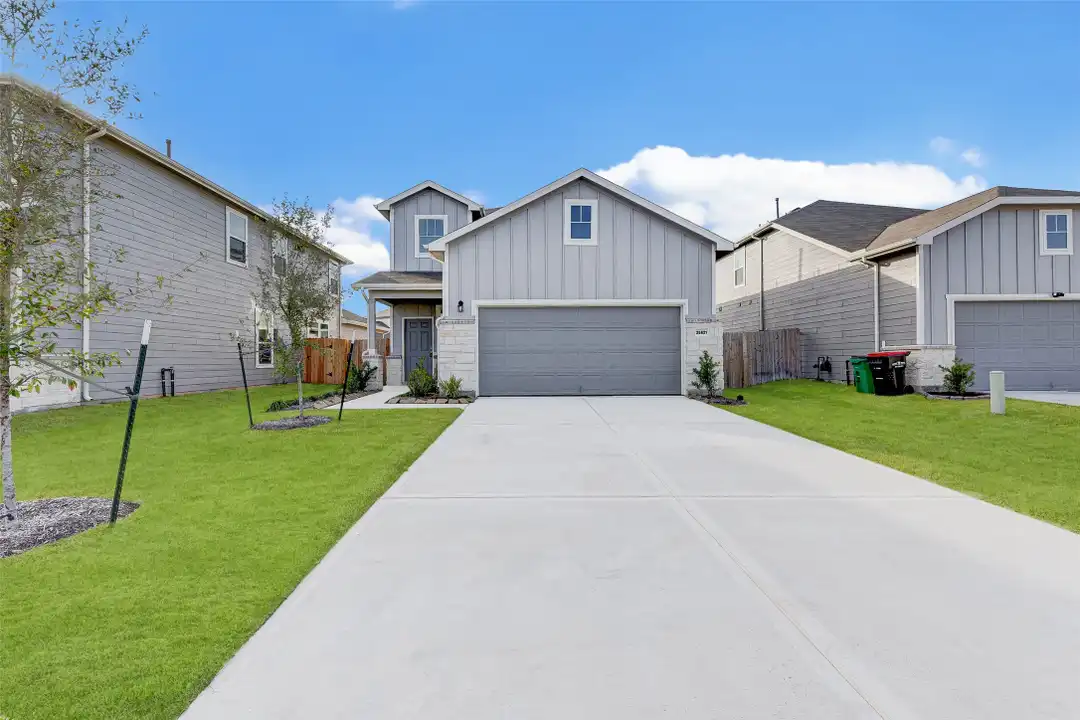25821 Hedgerow Dr - View 4
