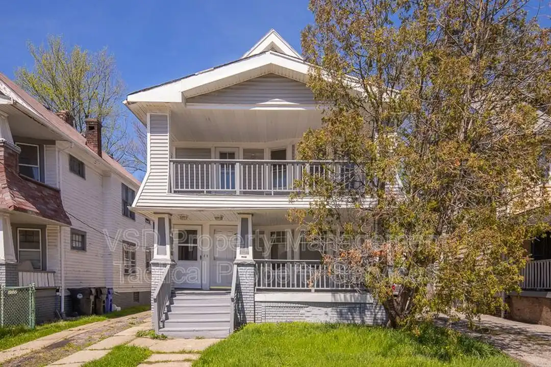 12819 Edmonton Ave – photo 1