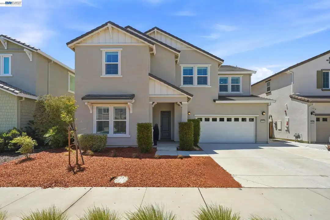 1550 Plumas Dr – photo 1