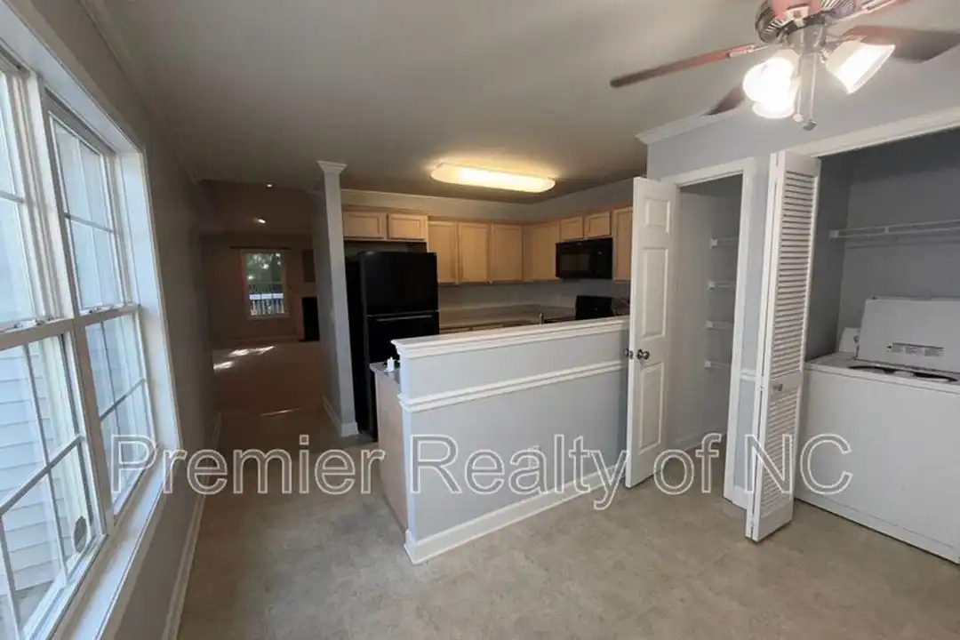 605 Westpark Ct - View 6