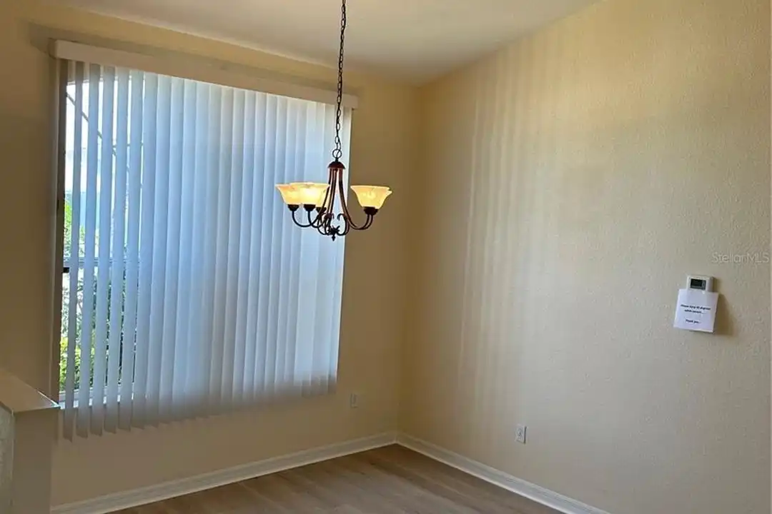 8171 Rocliff Ave - View 6