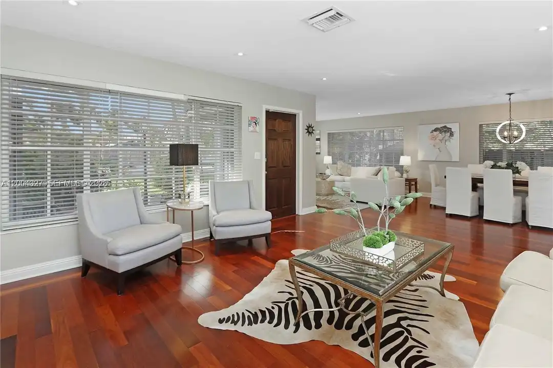1147 Buchanan St - View 5