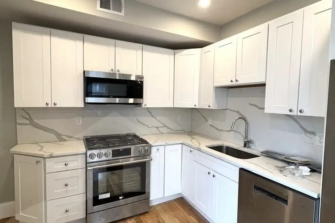 73 Pearl St unit 2 - View 2