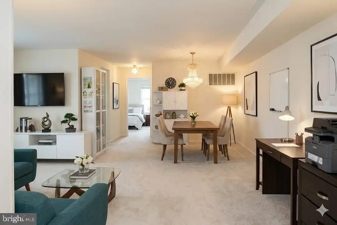 109 Delamere Dr #7 - View 2