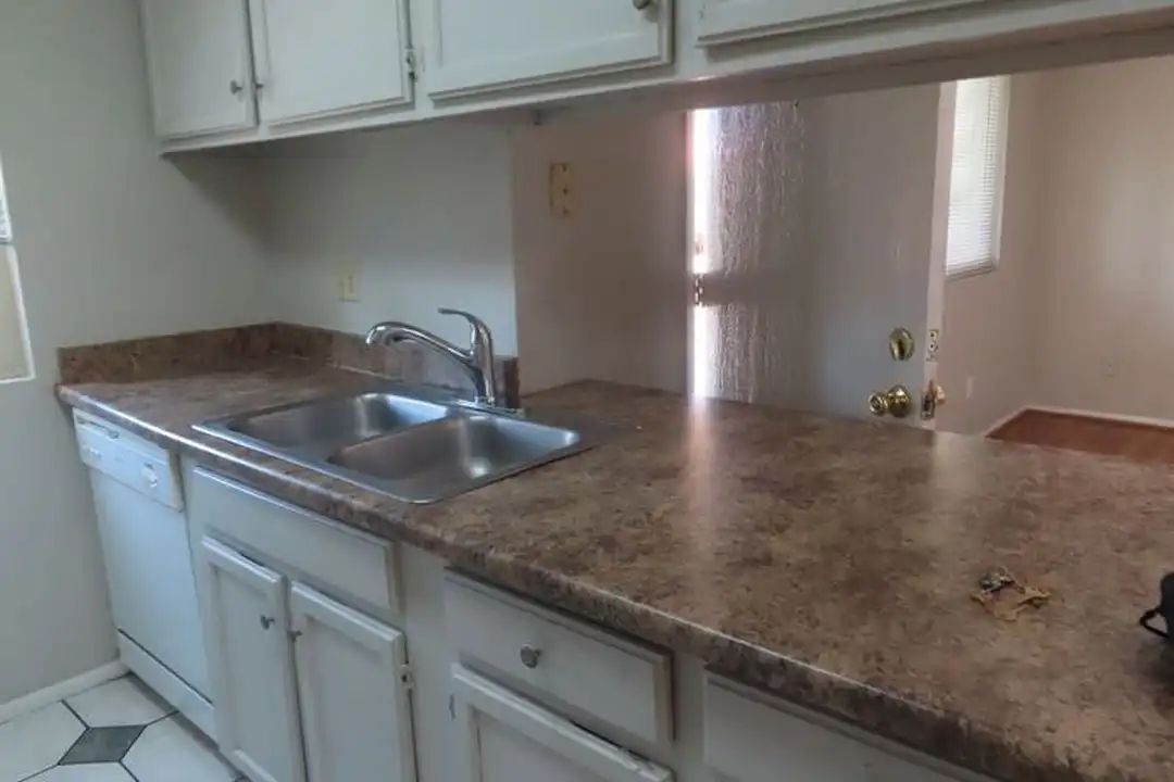 2220 W Dora St unit APT 203 - View 6
