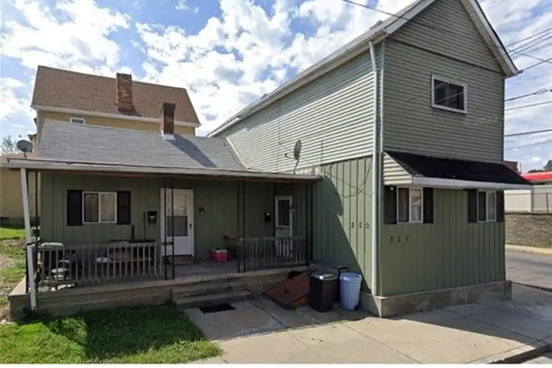 250 Virginia Ave unit 3 – photo 1 of 9