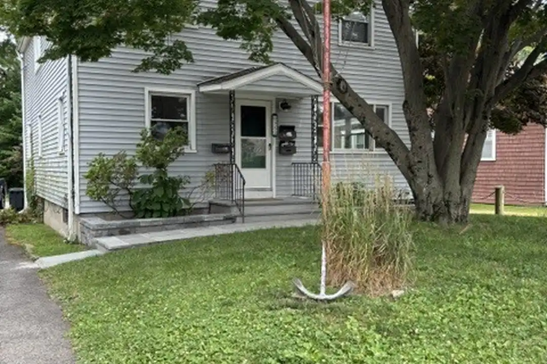 980 Shippan Ave unit 2nd fl – photo 1