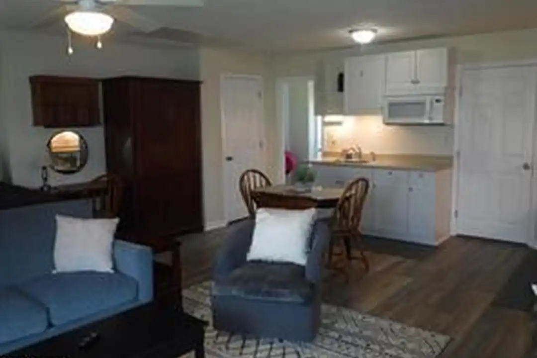 97 Richardson Cir – photo 1