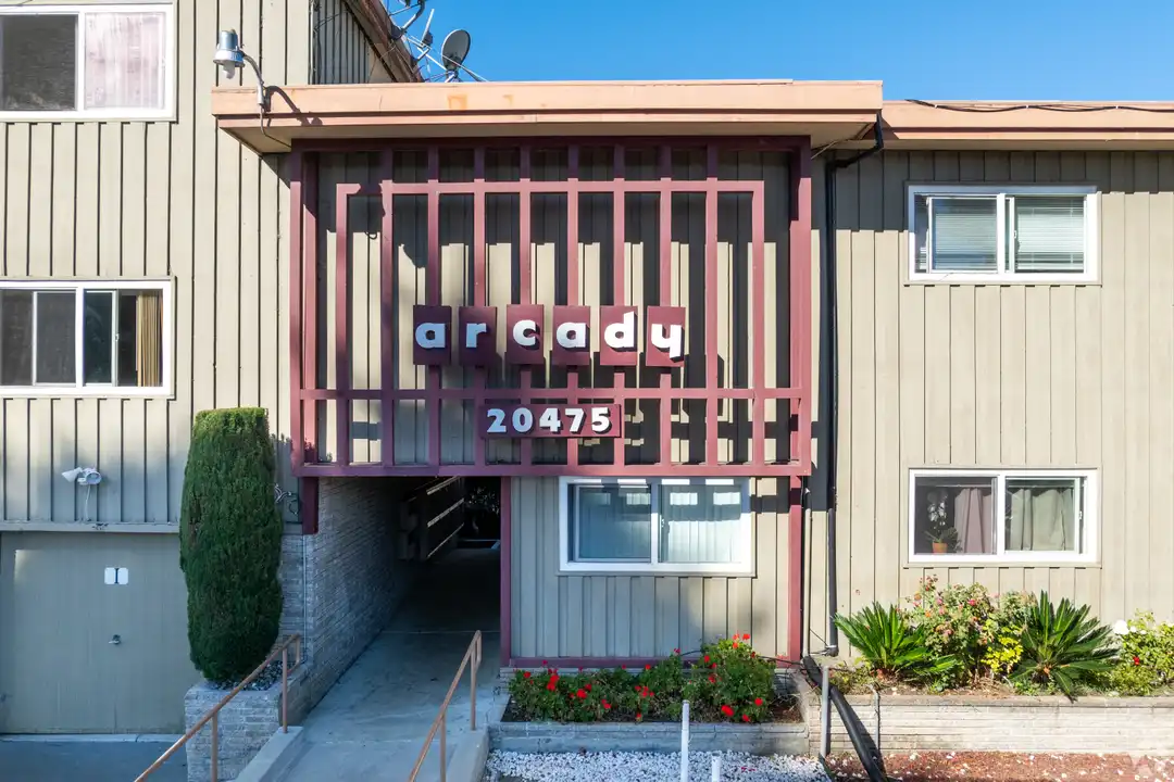 20475 Wisteria St unit 7 – photo 1 of 7