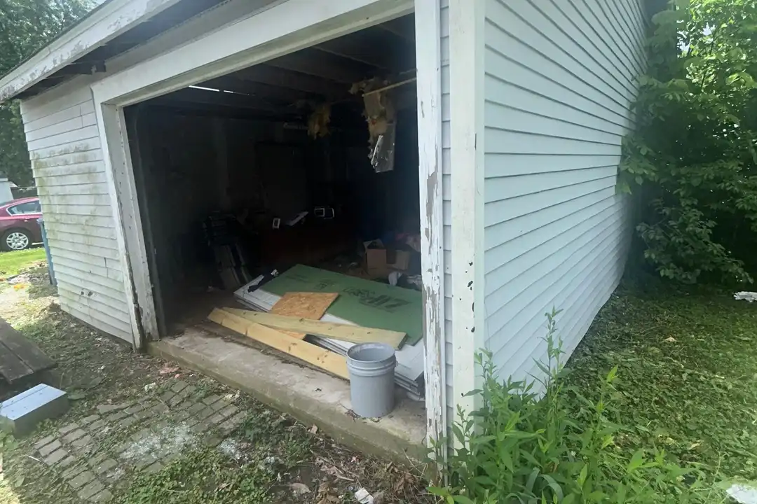 319 W Corbin St - View 5