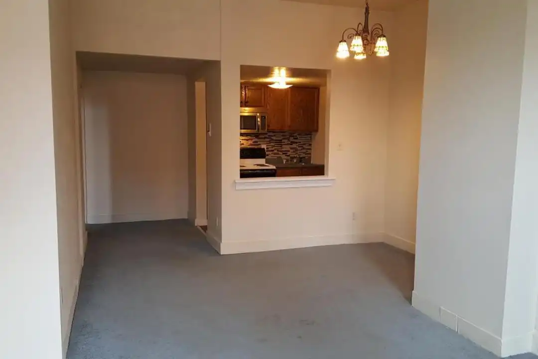 813 Wood St unit # 3 – photo 1