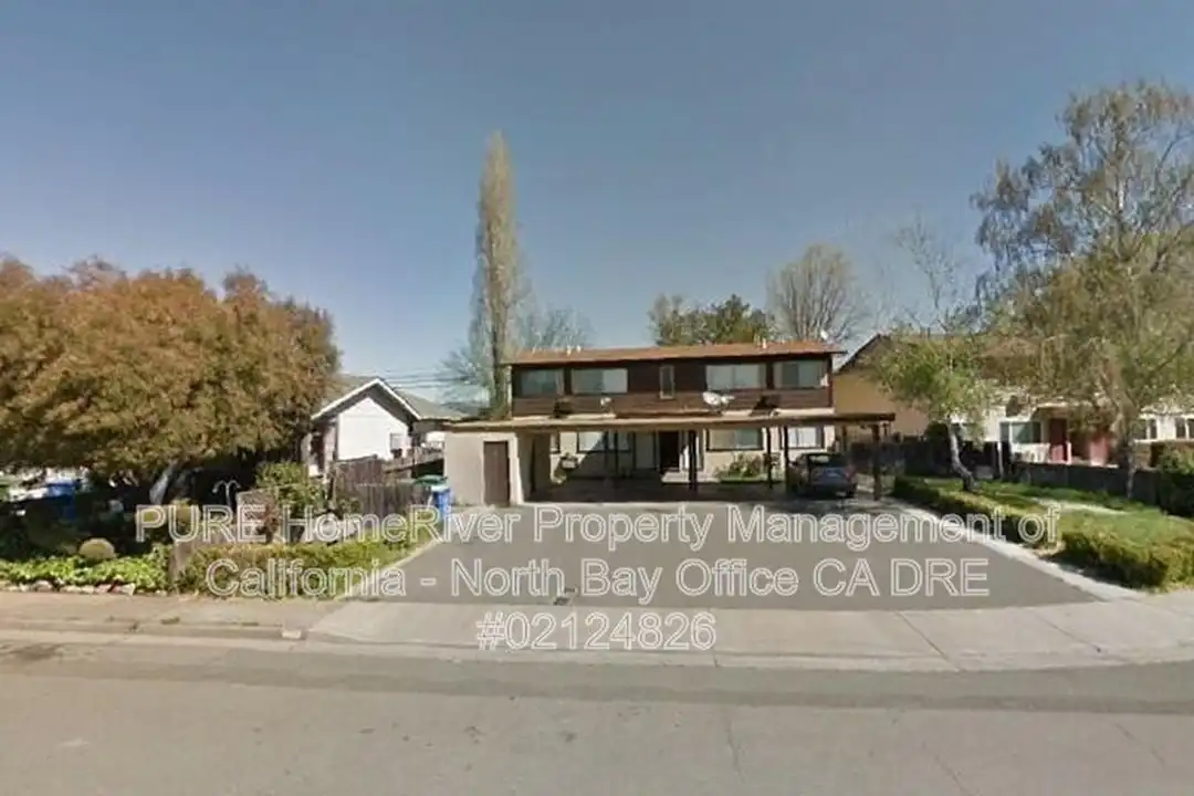 150 Oak Manor Ct unit C – photo 1 of 8
