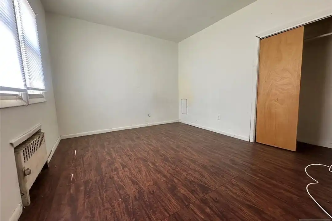528 Valley Brook Ave #2FL - More