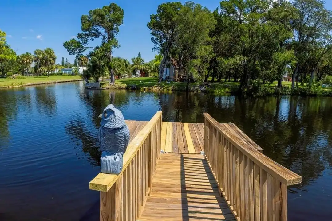 14820 Atlantic Ave - View 4