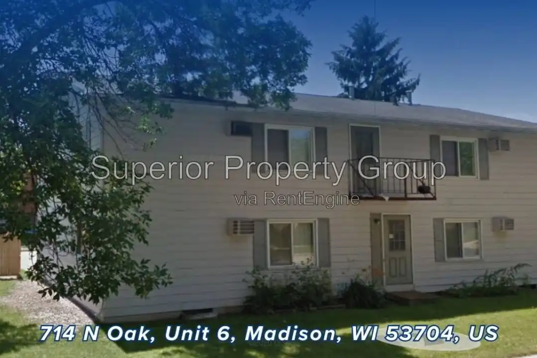 714 N Oak St unit 6 – photo 1