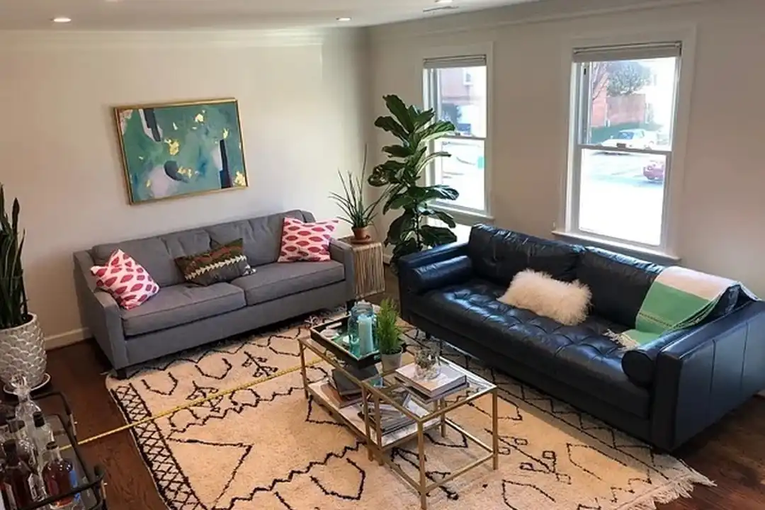 Apartment in Washington - View 3