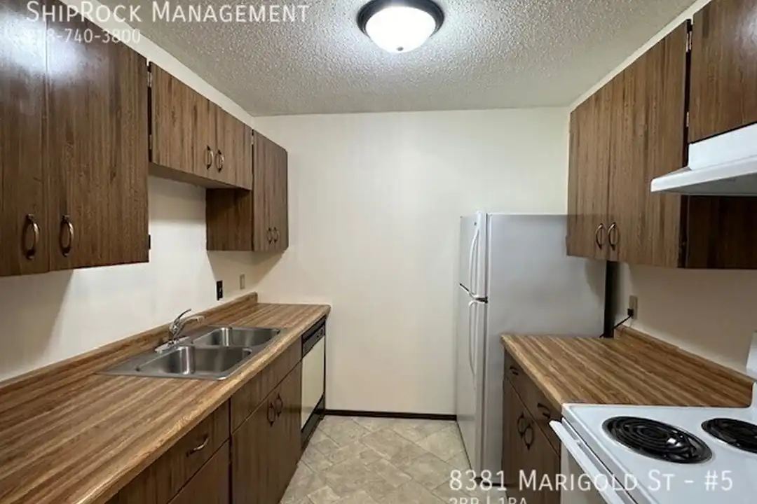 8381 Marigold St - View 2