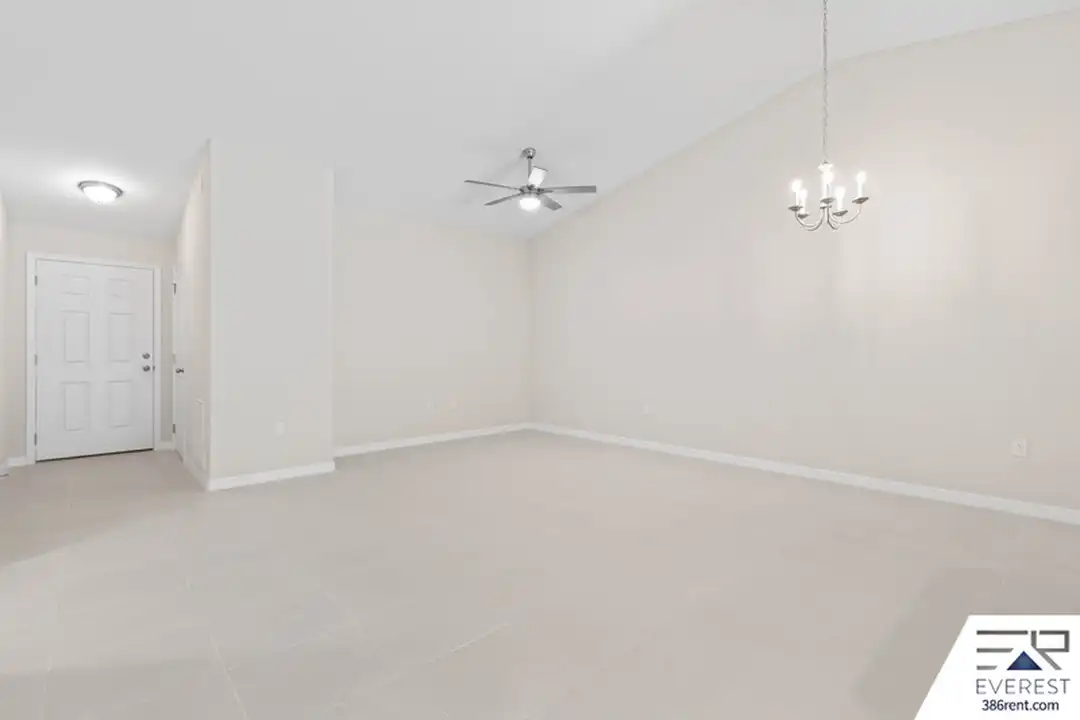 Apartment in Palm Coast - More