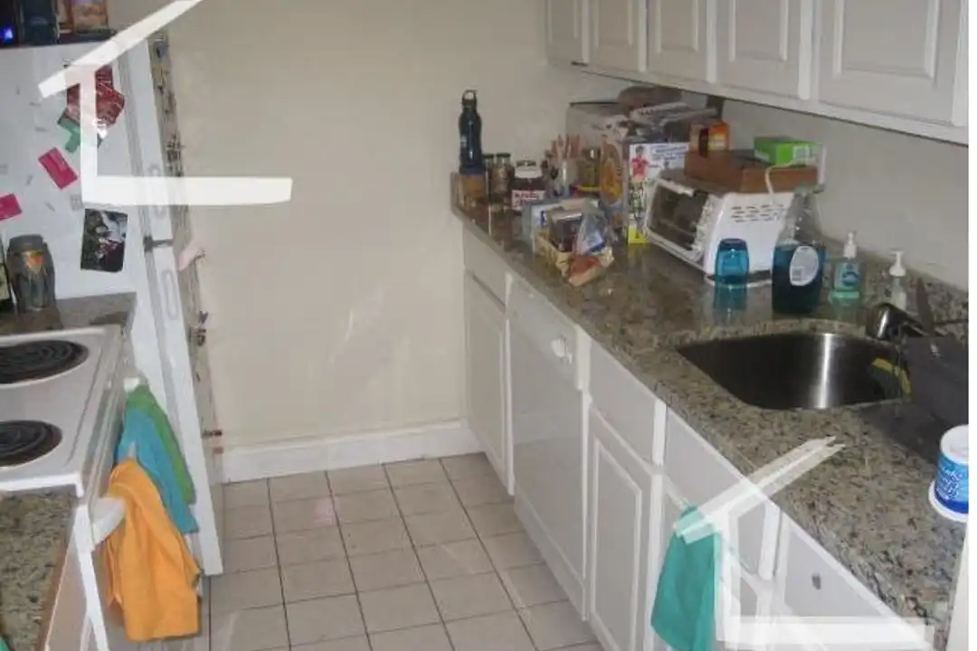 1130 Commonwealth Ave - More