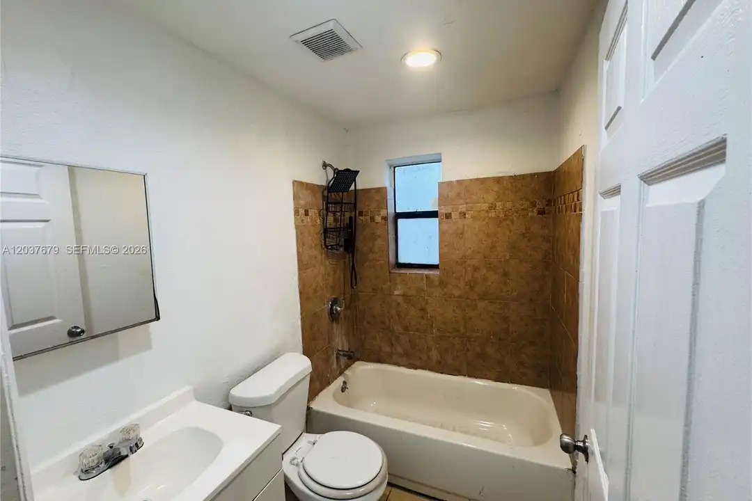 536 SW 6th Terrace unit 536 - View 4