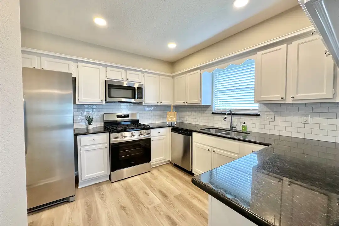 1514 Park Meadow Dr - View 6