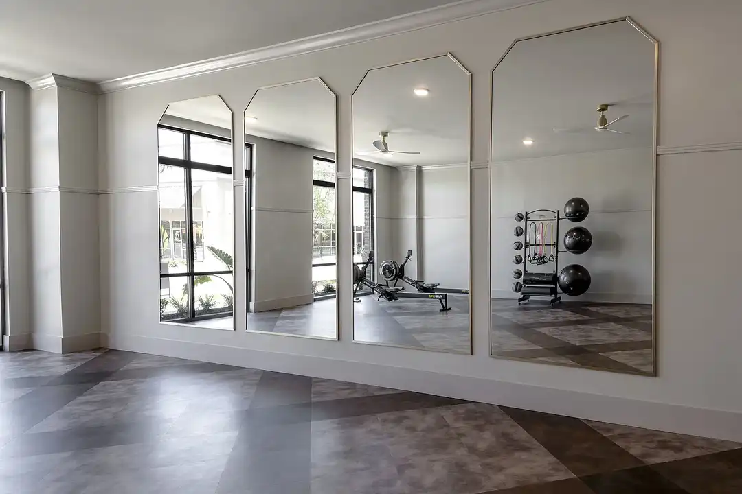 The Everly at Rouzan – photo 1