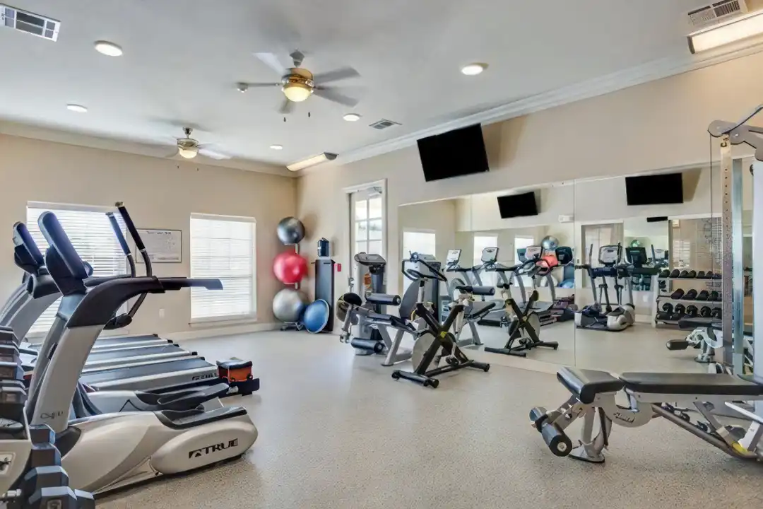 1101 Longhorn Rd - View 3