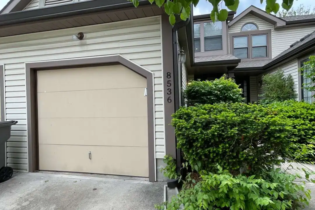 8536 Hague Rd - View 2