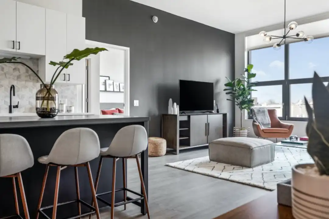 2477 N Milwaukee Ave - View 3