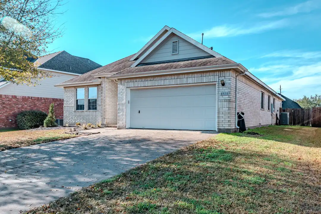 8515 Holly Spring Ln - View 3